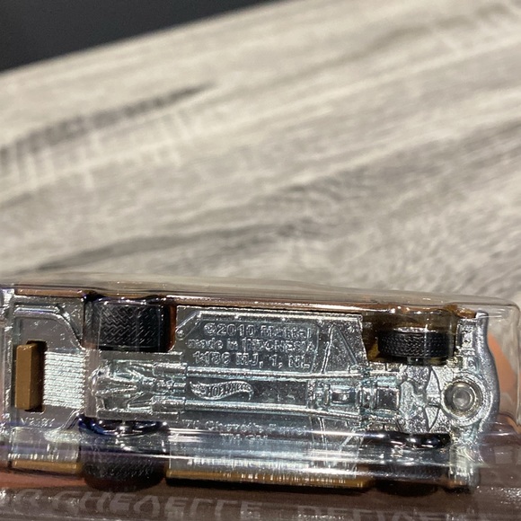 Hot Wheels Premium | Star Wars: The Mandalorian #3/5: ‘70 Chevelle Delivery - Picture 8 of 10